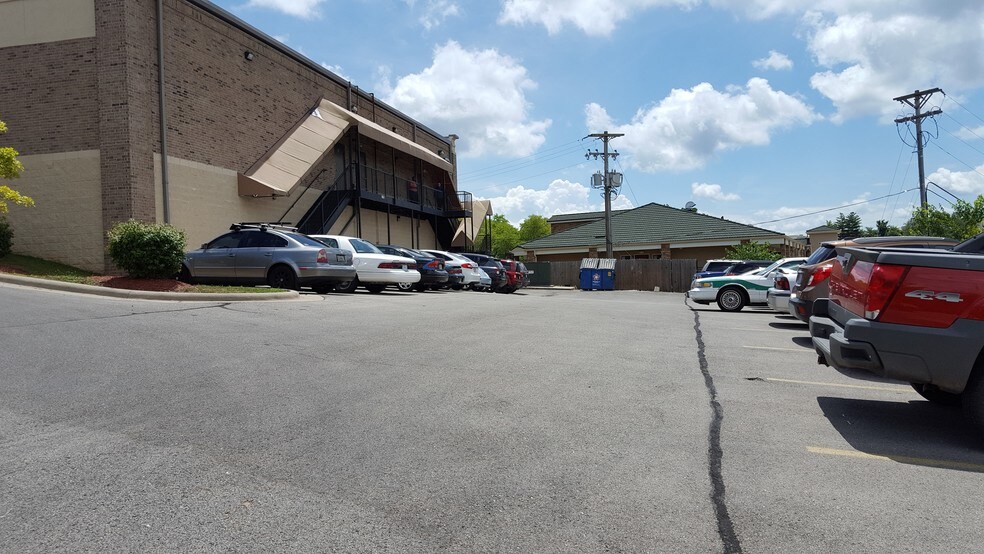 More Photos Of 2715 W Hwy 76, Branson Restaurant For Lease