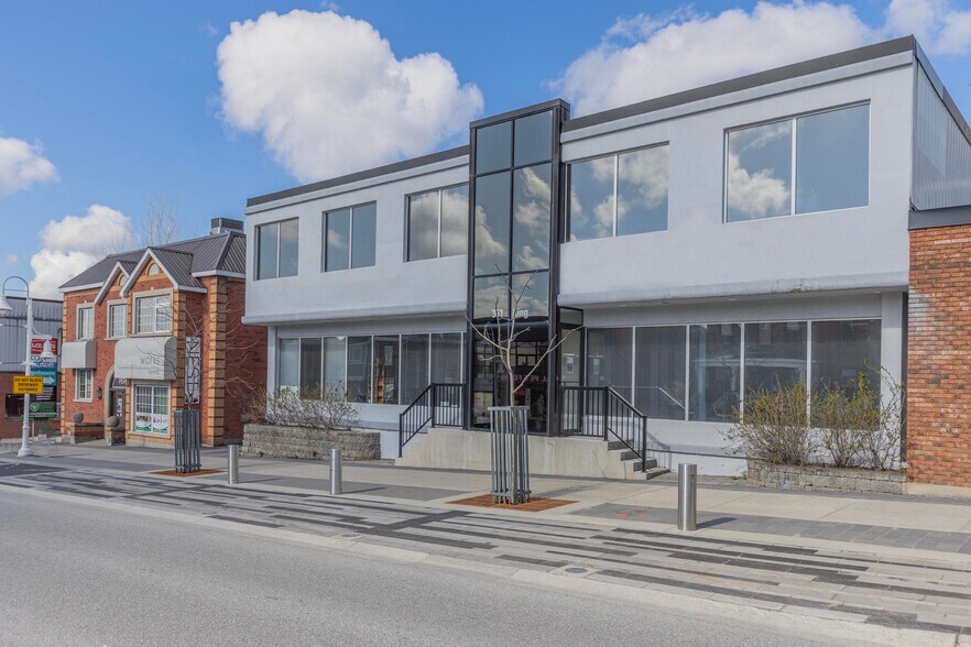 More Photos Of 361 King St, Midland Office For Sale