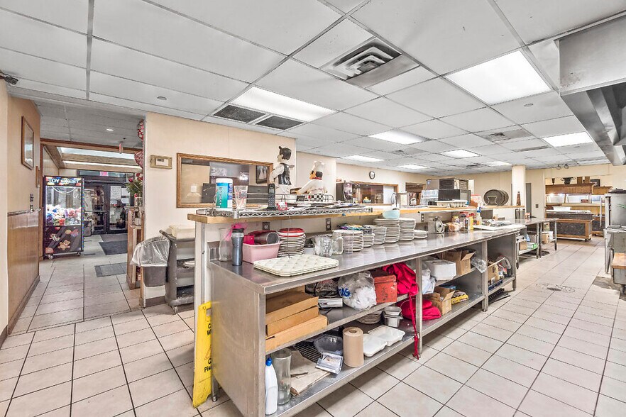 More Photos Of 2951 Old Orchard Rd, Jackson Restaurant For Sale