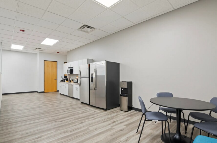 More Photos Of 39625 Lewis Dr, Novi Research And Development For Lease