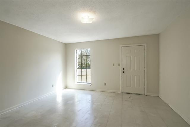 More Photos Of 1135 Florida St, Mandeville Apartments For Sale