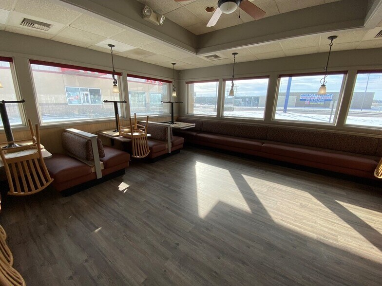 More Photos Of 1280 E Pershing Rd, Decatur Restaurant For Sale