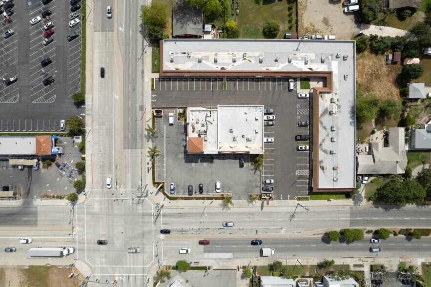 More Photos Of 15010 Mulberry Dr, Whittier Freestanding For Lease