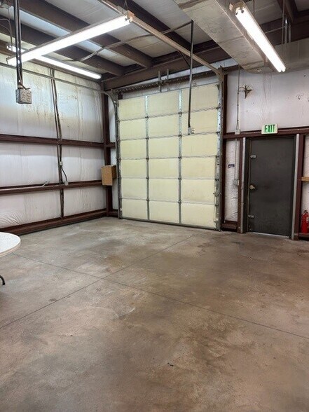 More Photos Of 1025-1033 Ford St, Colorado Springs Warehouse For Lease