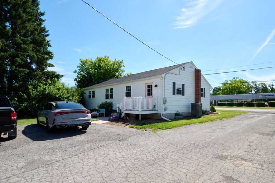 More Photos Of 1301 Benner Pike, State College Apartments For Sale
