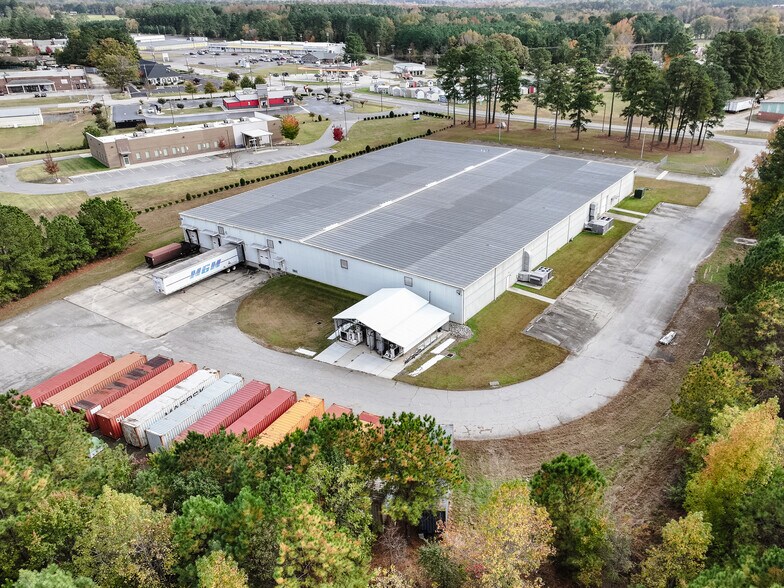More Photos Of 204 W Industry Dr, Oxford Warehouse For Sale