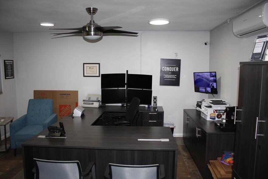 More Photos Of 9606 N Cave Creek Rd, Phoenix Auto Salvage Facility For Sale