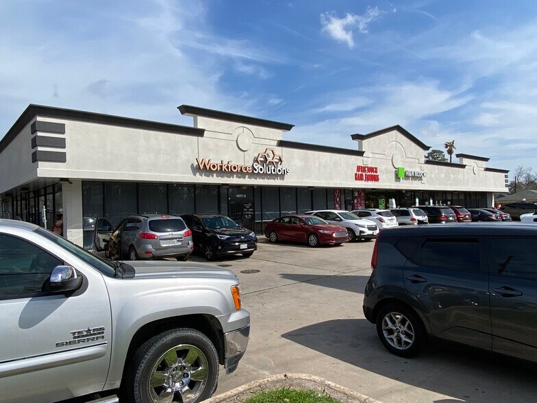4217 Tidwell Rd, Houston, TX 77093 Retail