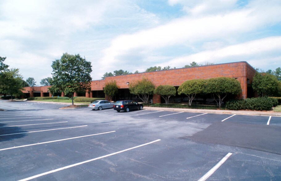 Primary Photo Of 3100 Medlock Bridge Rd, Peachtree Corners Light Distribution For Lease