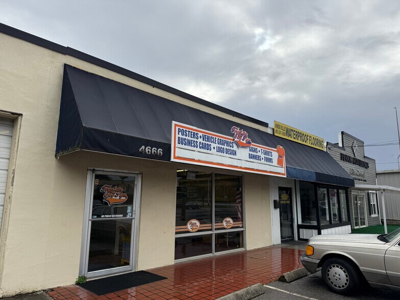 Primary Photo Of 4662-4666 Old Broadway St, Knoxville Freestanding For Lease