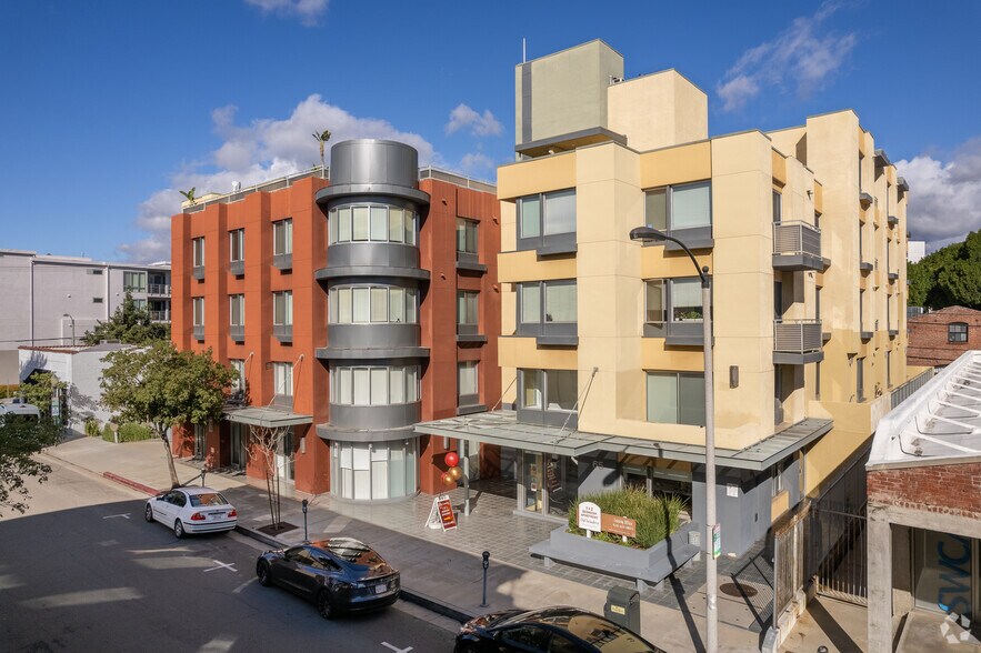 Primary Photo Of 65 W Dayton St, Pasadena Coworking Space