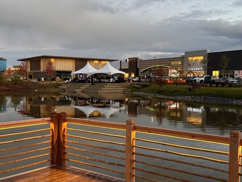 More Photos Of 42750 Grand River Ave, Novi Unknown For Lease