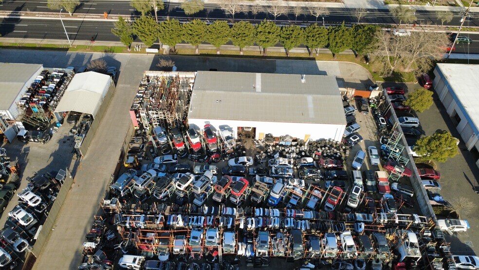 More Photos Of 3567 Recycle Rd, Rancho Cordova Warehouse For Sale