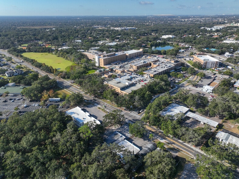 More Photos Of 307 S Parsons Ave, Brandon Storefront For Lease