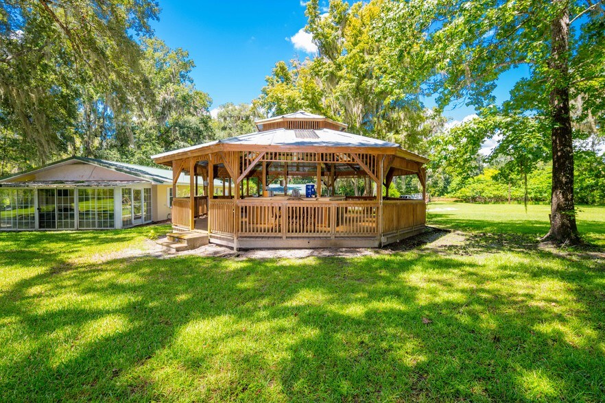 More Photos Of 15458 Snow Memorial Hwy, Brooksville Assisted Living For Sale