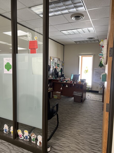 More Photos Of 8 Mountain View Ave, Colonie Office For Sale