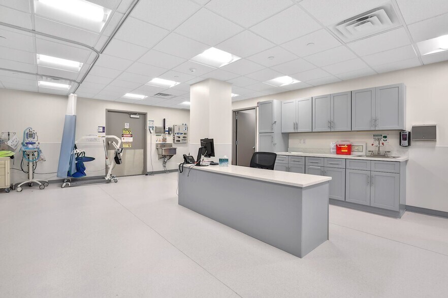 More Photos Of 222 Route 59, Airmont Medical For Lease