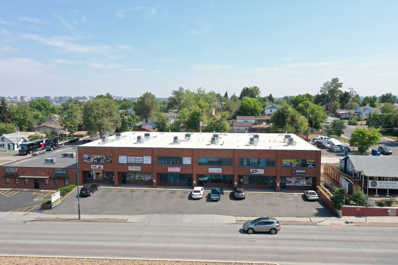 Primary Photo Of 60-80 S Federal Blvd, Denver Unknown For Lease