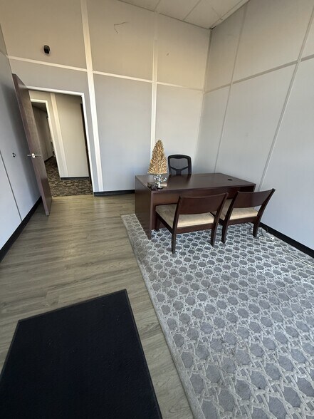 More Photos Of 408 Oak Bluff Ln, Goodlettsville Distribution For Lease