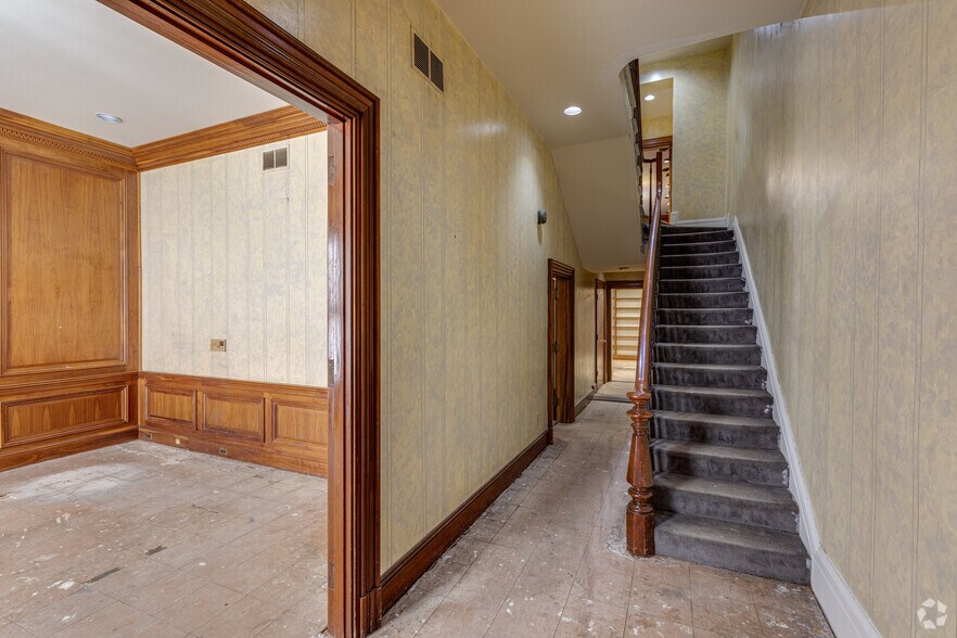 More Photos Of 471-473 H St NW, Washington Office Residential For Sale