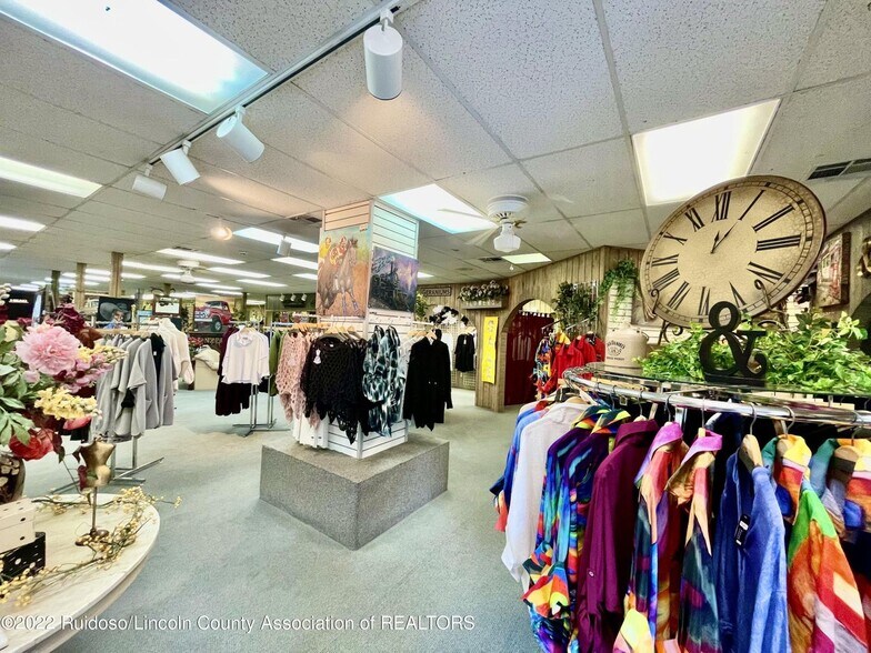 More Photos Of 2716 Sudderth Dr, Ruidoso Storefront For Sale