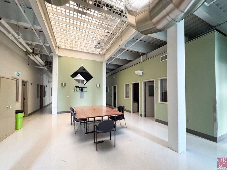 More Photos Of 35 NE Industrial Rd, Branford Research And Development For Lease