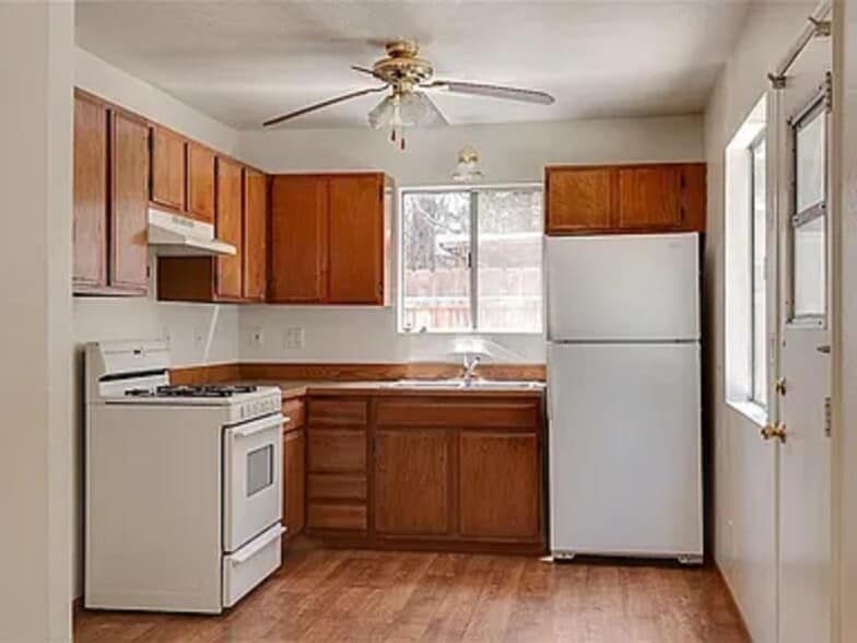 More Photos Of 1017 Greenway Dr, Big Bear City Multifamily For Sale