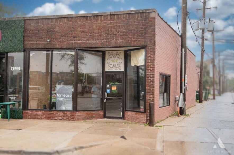 Primary Photo Of 16-18 E Burlington Ave, La Grange Storefront For Lease