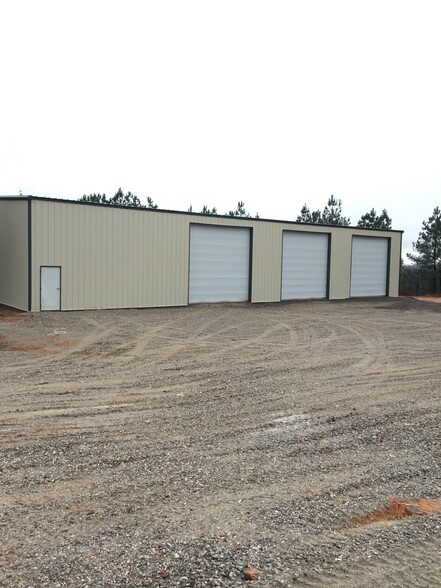 Primary Photo Of 653 Lester Doss Rd, Warrior Flex For Lease