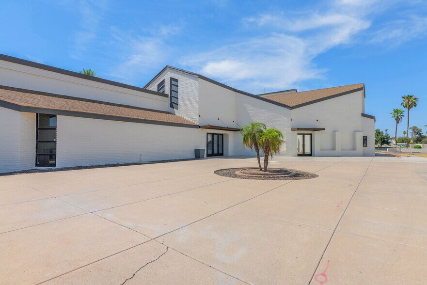 More Photos Of 447 S Old Litchfield Rd, Litchfield Park Religious Facility For Lease