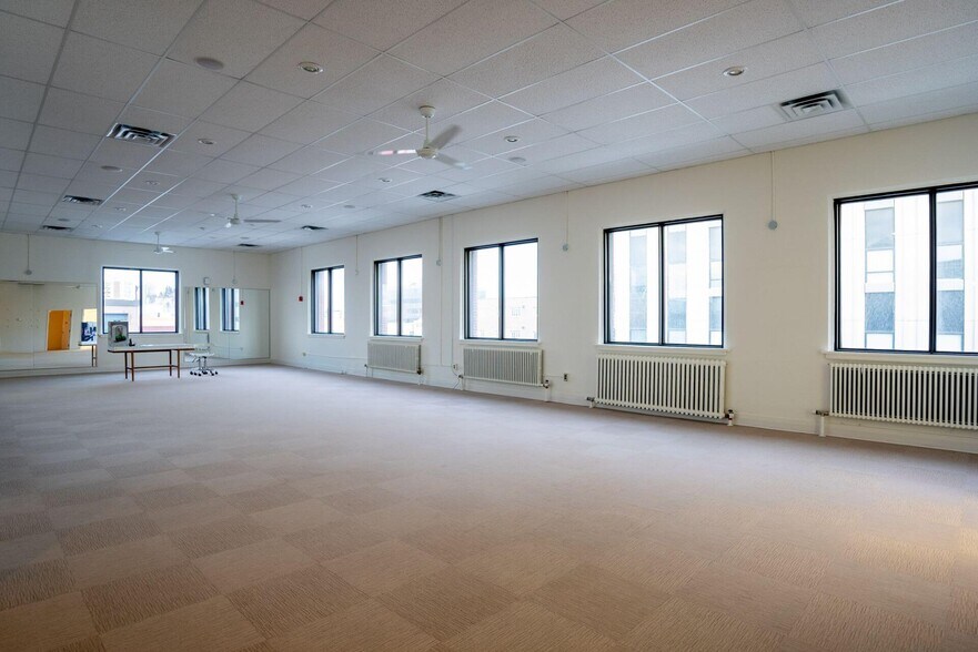 More Photos Of 93 Cedar St, Sudbury Office For Lease