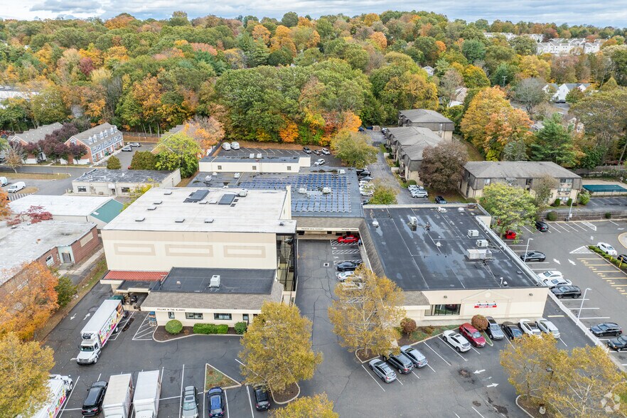 More Photos Of 346 Main Ave, Norwalk Restaurant For Lease