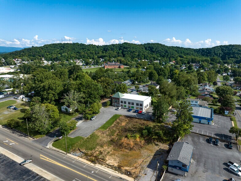 More Photos Of 2312 State st, Bristol Land For Lease