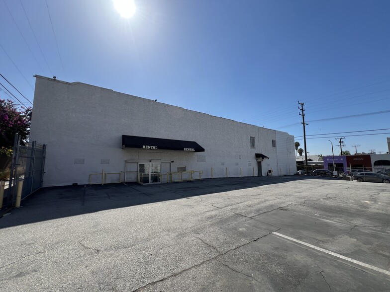 More Photos Of 5625 Melrose Ave, Los Angeles Storefront For Sale
