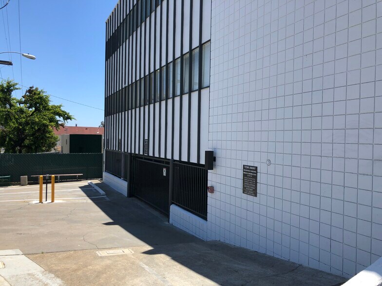 More Photos Of 3065 Rosecrans Pl, San Diego Loft Creative Space For Lease