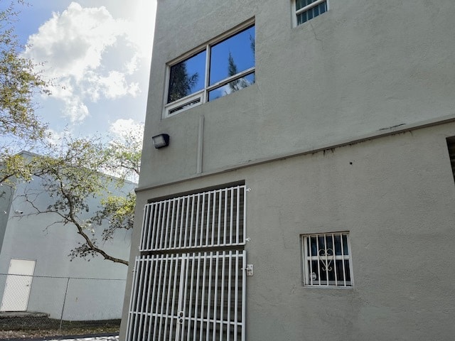 More Photos Of 2441 NW 93rd Ave, Miami Showroom For Sale