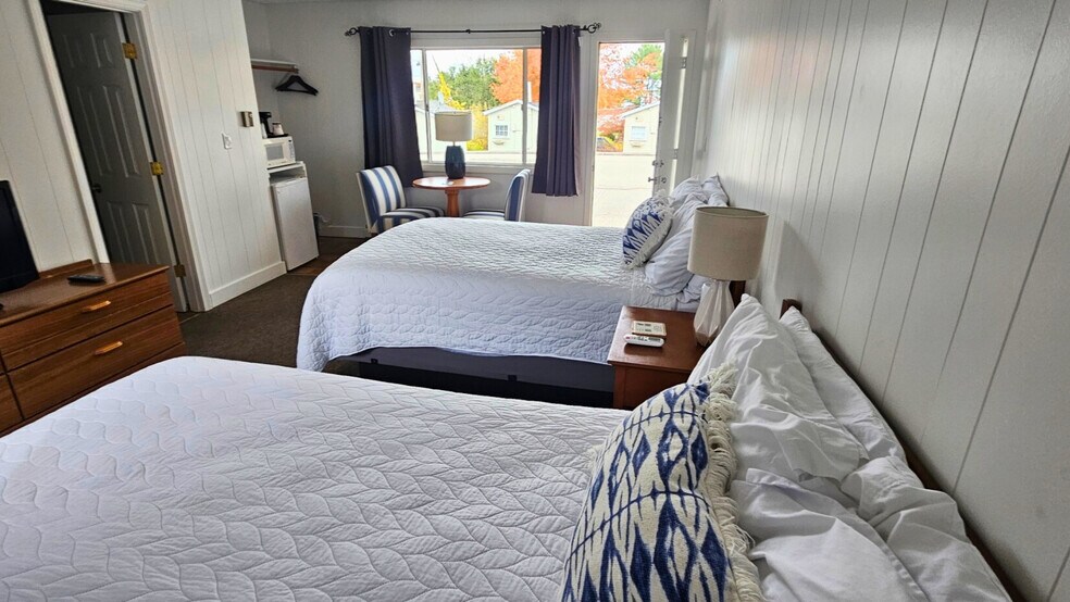 More Photos Of 876 Post Rd, Wells Hotel For Sale