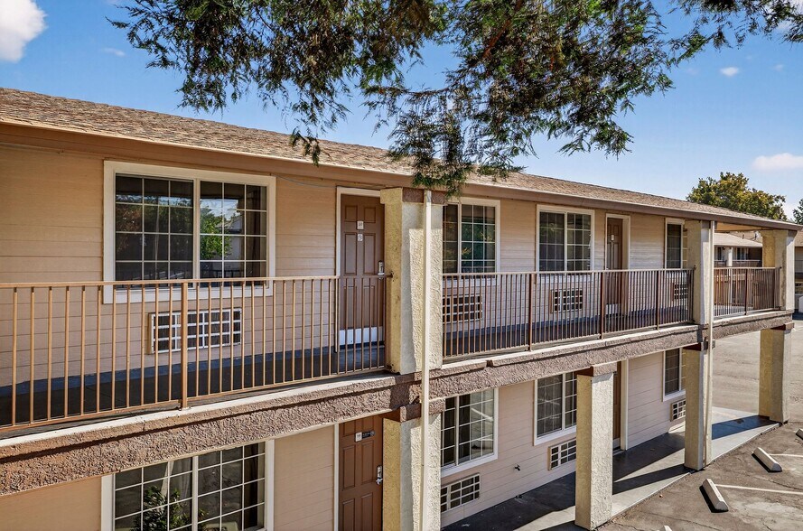 More Photos Of 725 Broadway St, Chico Hotel For Sale