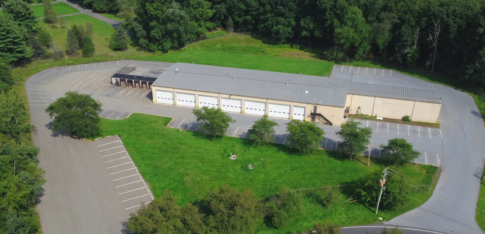 Primary Photo Of 1504 Rockdale Ln, Stroudsburg Distribution For Lease