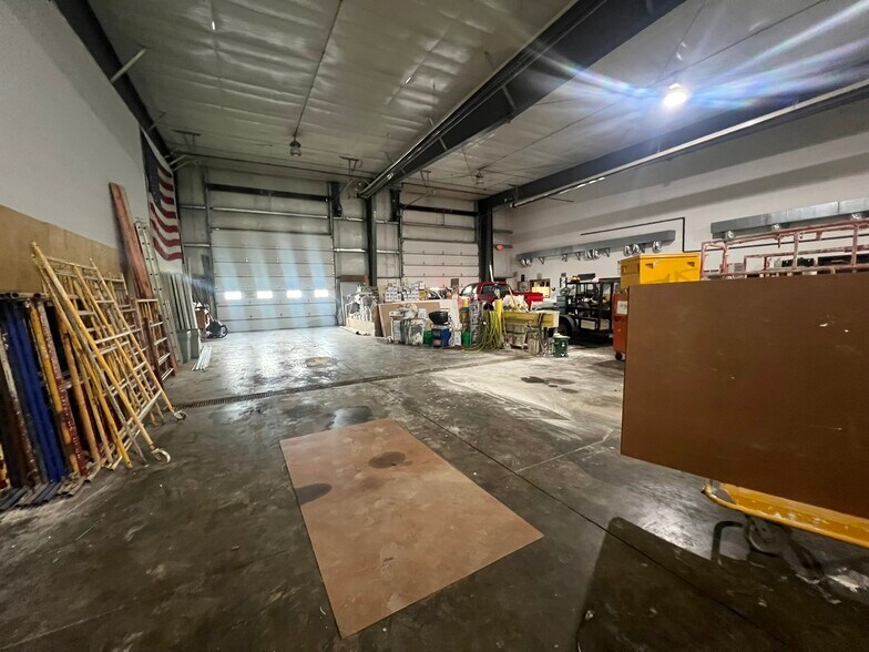 More Photos Of 19580 Tamarack St NW, Cedar Warehouse For Sale