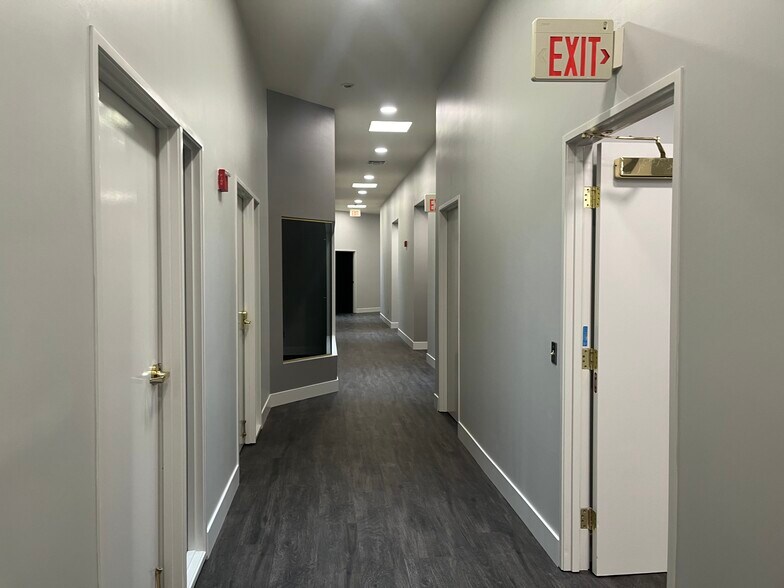 More Photos Of 116 W Lime Ave, Monrovia Loft Creative Space For Lease