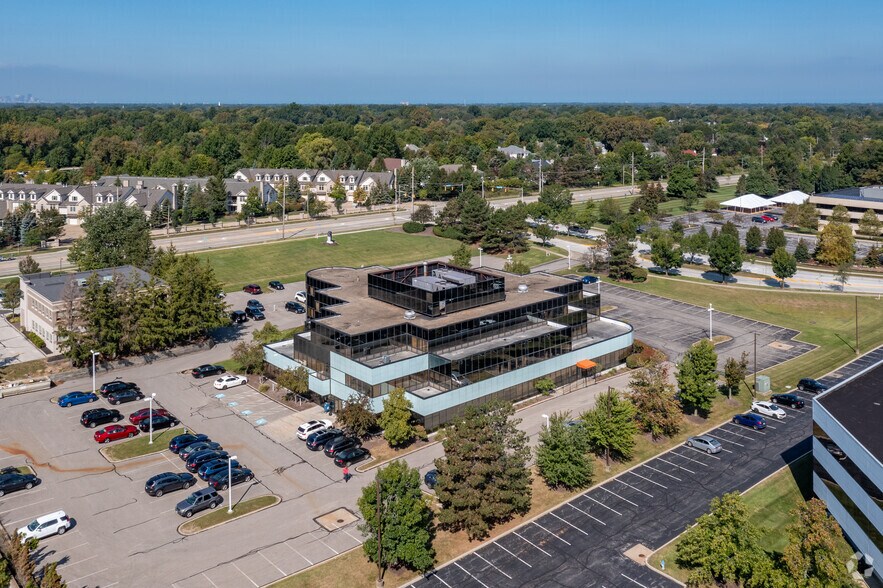 More Photos Of 25700 Science Park Dr, Beachwood Office For Lease