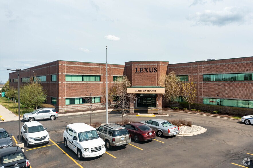 More Photos Of 44200 Woodward Ave, Pontiac Medical For Lease