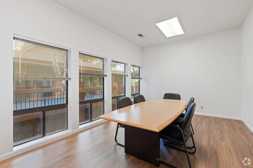 More Photos Of 5910 Clark Rd, Paradise Medical For Lease