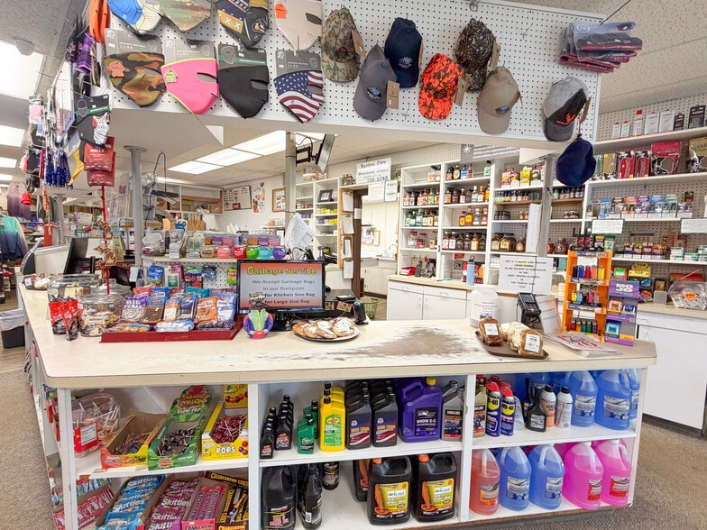 More Photos Of 1866 W Trask Lake Rd, Barton City Service Station For Sale