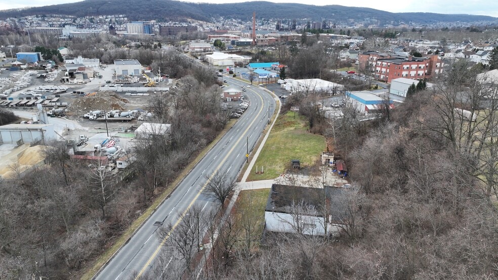 More Photos Of 937 Stefko Blvd, Bethlehem Warehouse For Lease