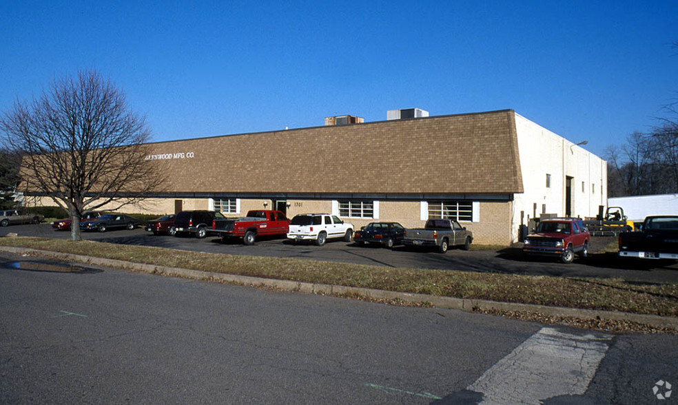 Primary Photo Of 1701 Loretta Ave, Feasterville Warehouse For Lease