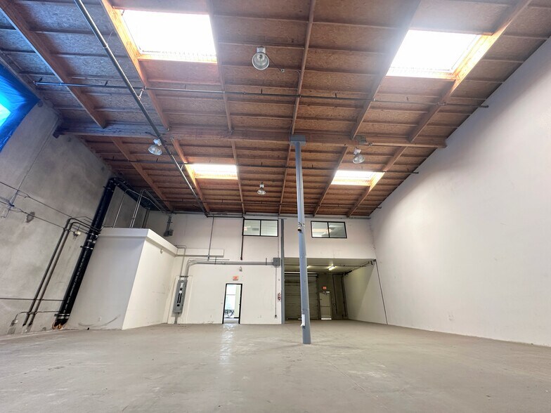 More Photos Of 5021 Tyler Ave, Temple City Manufacturing For Lease