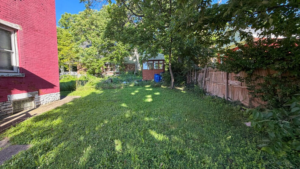 More Photos Of 278 Helen St, Cincinnati Apartments For Sale