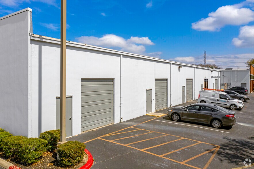 More Photos Of 12000 Network Blvd, San Antonio Unknown For Lease